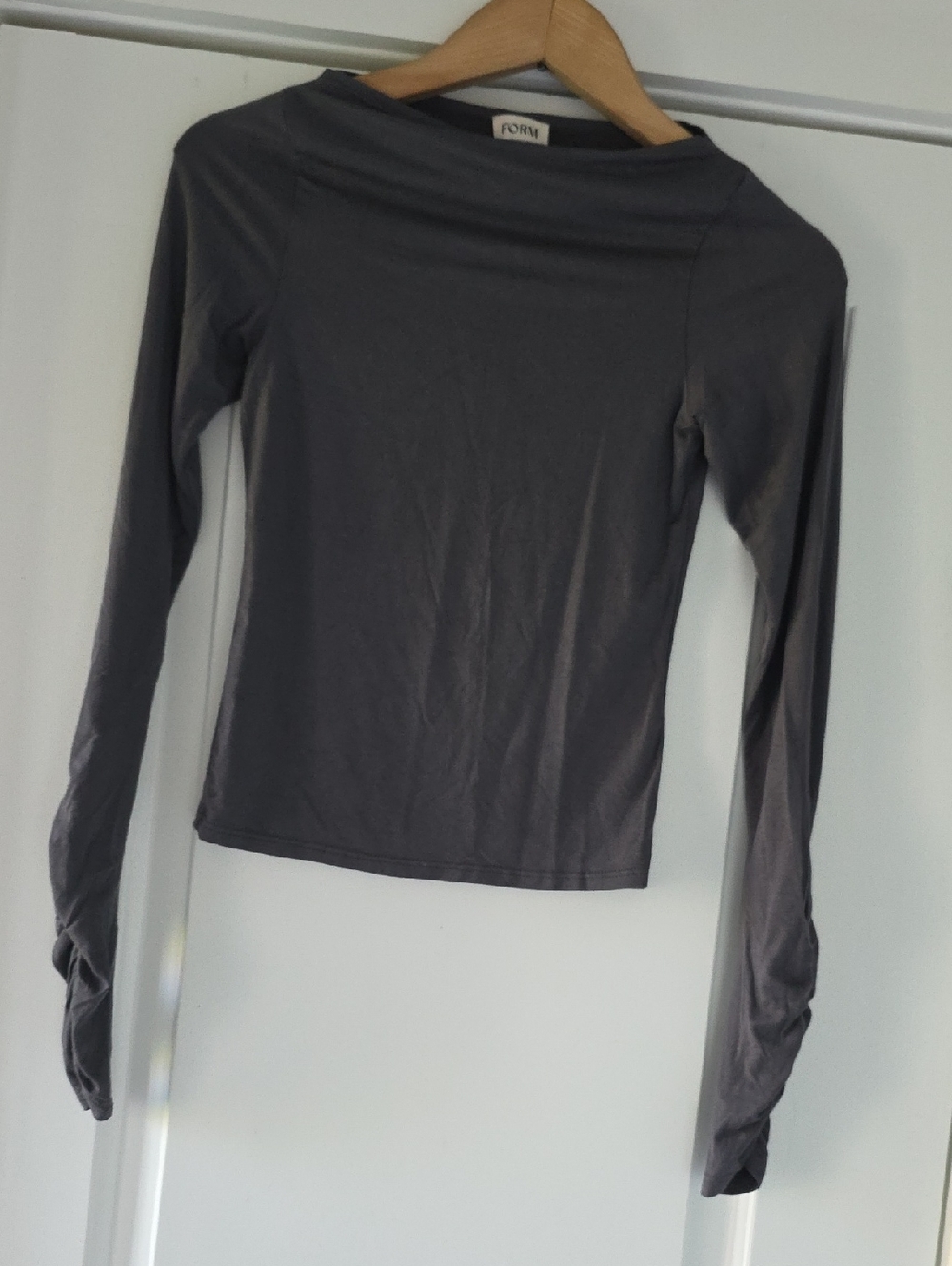 Long Sleeve Crewneck Top in Charcoal Gray